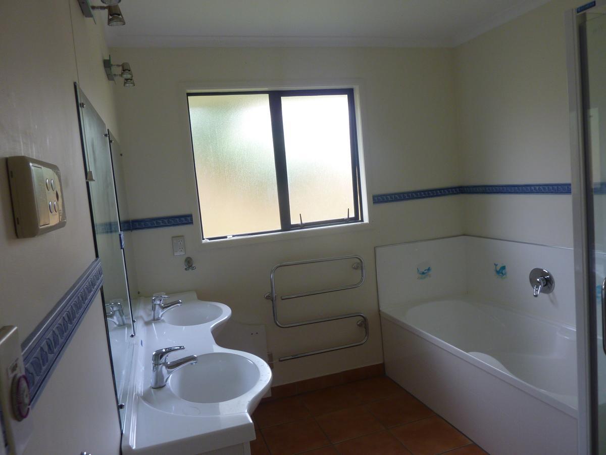 タカカ Pukeko Retreat Bed & Breakfast エクステリア 写真